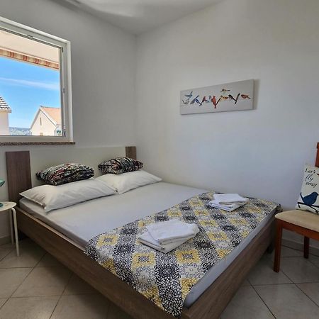 Apartments Gabbiano Novalja Exterior photo