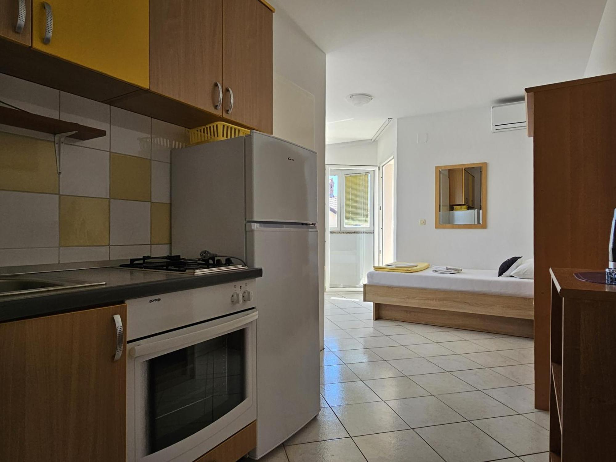 Apartments Gabbiano Novalja Exterior photo